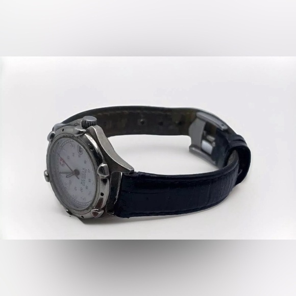 Vintage SWISS Wenger S.A.K Design -Date Dial Stainless Steel Women’s Watch - Picture 5 of 6